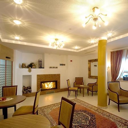 Hotel Amadeus Micheluzzi 세르파우스 외부 사진