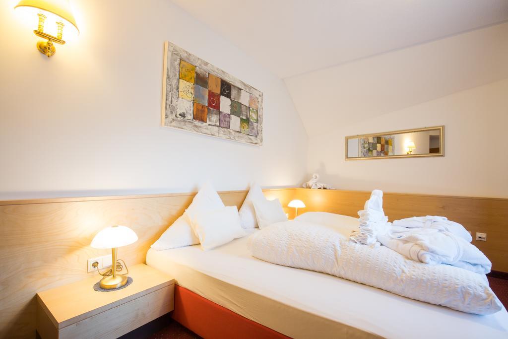 Hotel Amadeus Micheluzzi 세르파우스 외부 사진