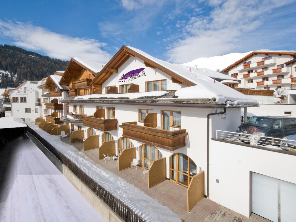 Hotel Amadeus Micheluzzi 세르파우스 외부 사진