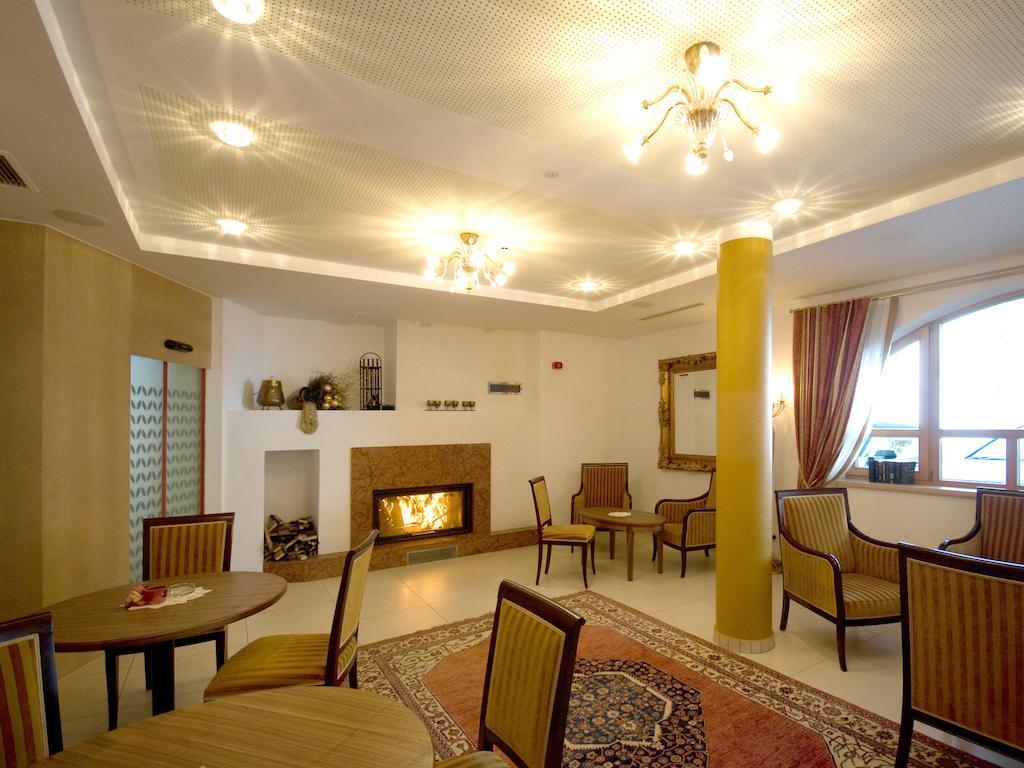 Hotel Amadeus Micheluzzi 세르파우스 외부 사진