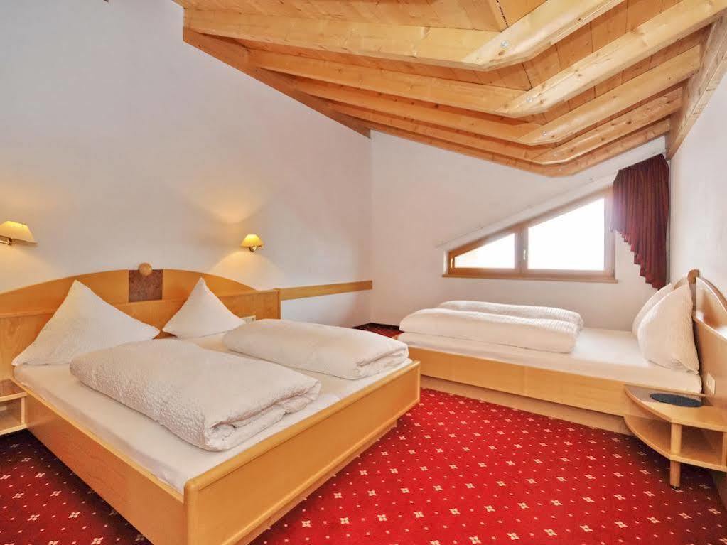 Hotel Amadeus Micheluzzi 세르파우스 외부 사진